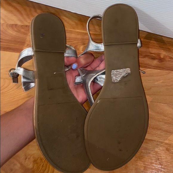 Sandals - Picture 2 of 3